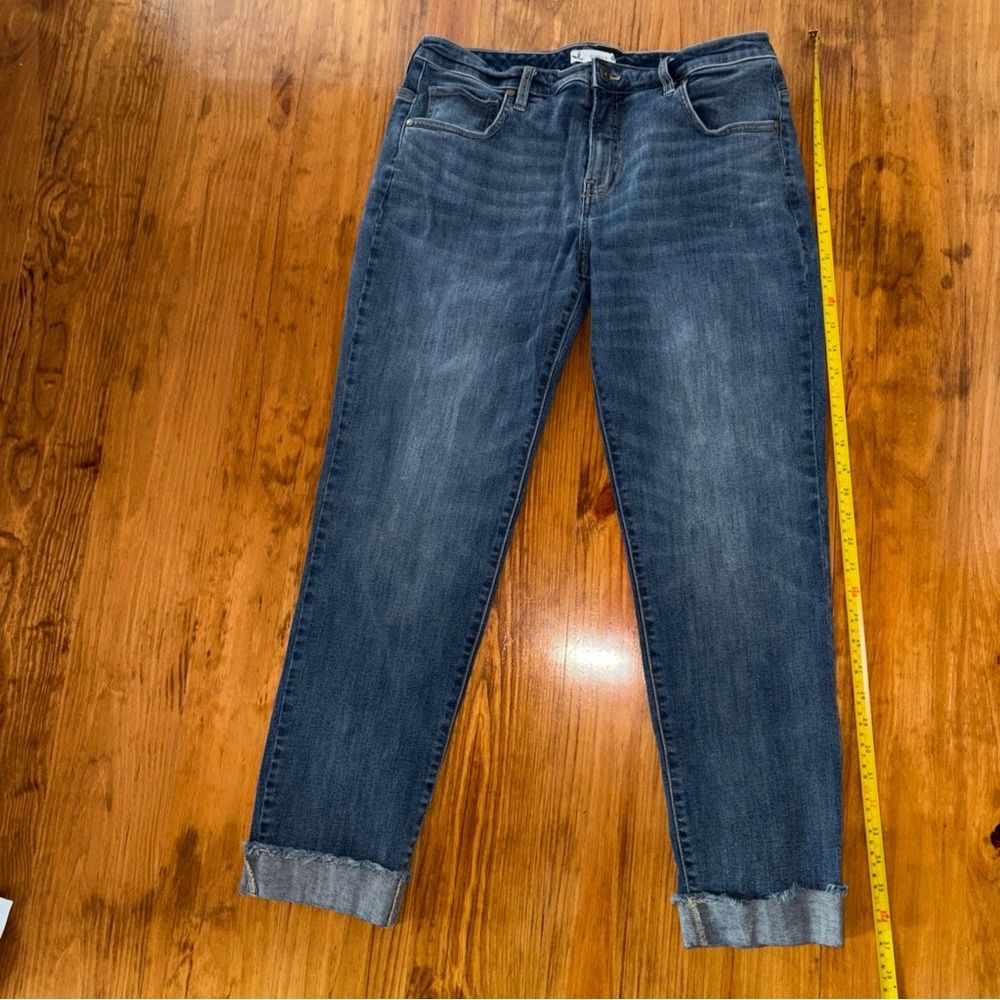 Carve Designs Size 8 Women’s Blue Straight Leg Raw Edge Jeans Organic Cotton - Picture 4 of 8